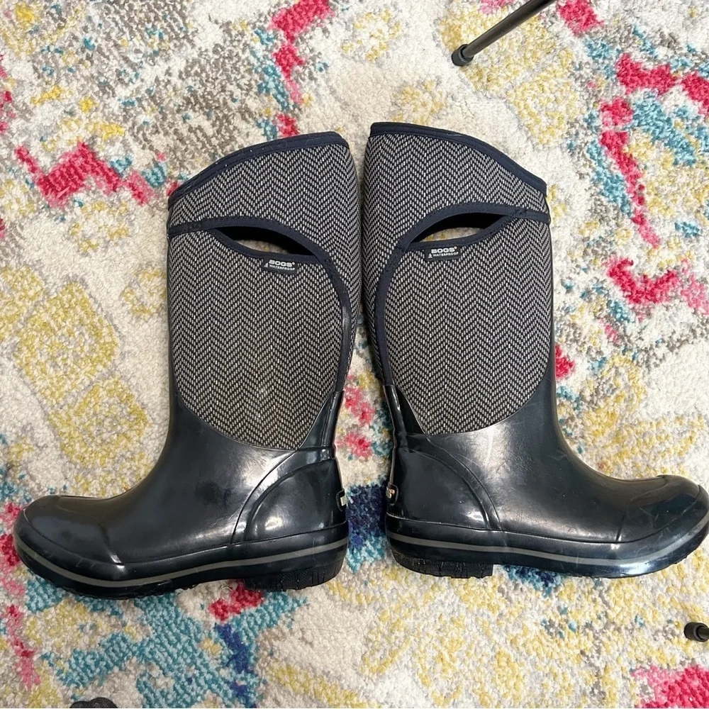 Bogs Plimsoll Herringbone Tall Rubber Rain Boots Womens Size 6 EU 37 Black Olive